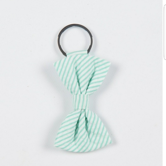 ⚡⬇️🛒 Lauren James Seersucker Bow Keychain - Picture 3 of 5